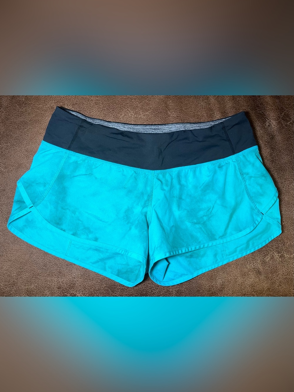 Lululemon Speed Up Shorts Surge Spray Dye/Black Women’s Size 6  Running 2.5in